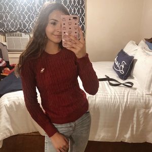 Abercrombie & Fitch sweater